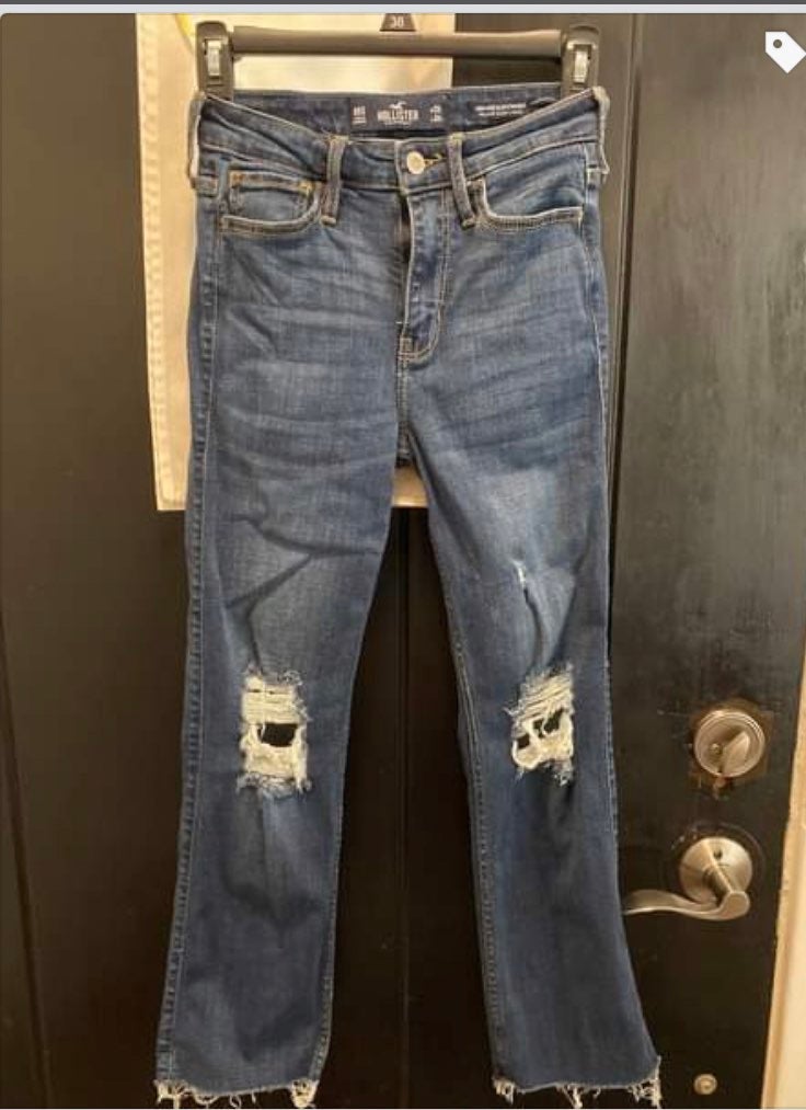 Youth Hollister Jean bundle/Lesters top
