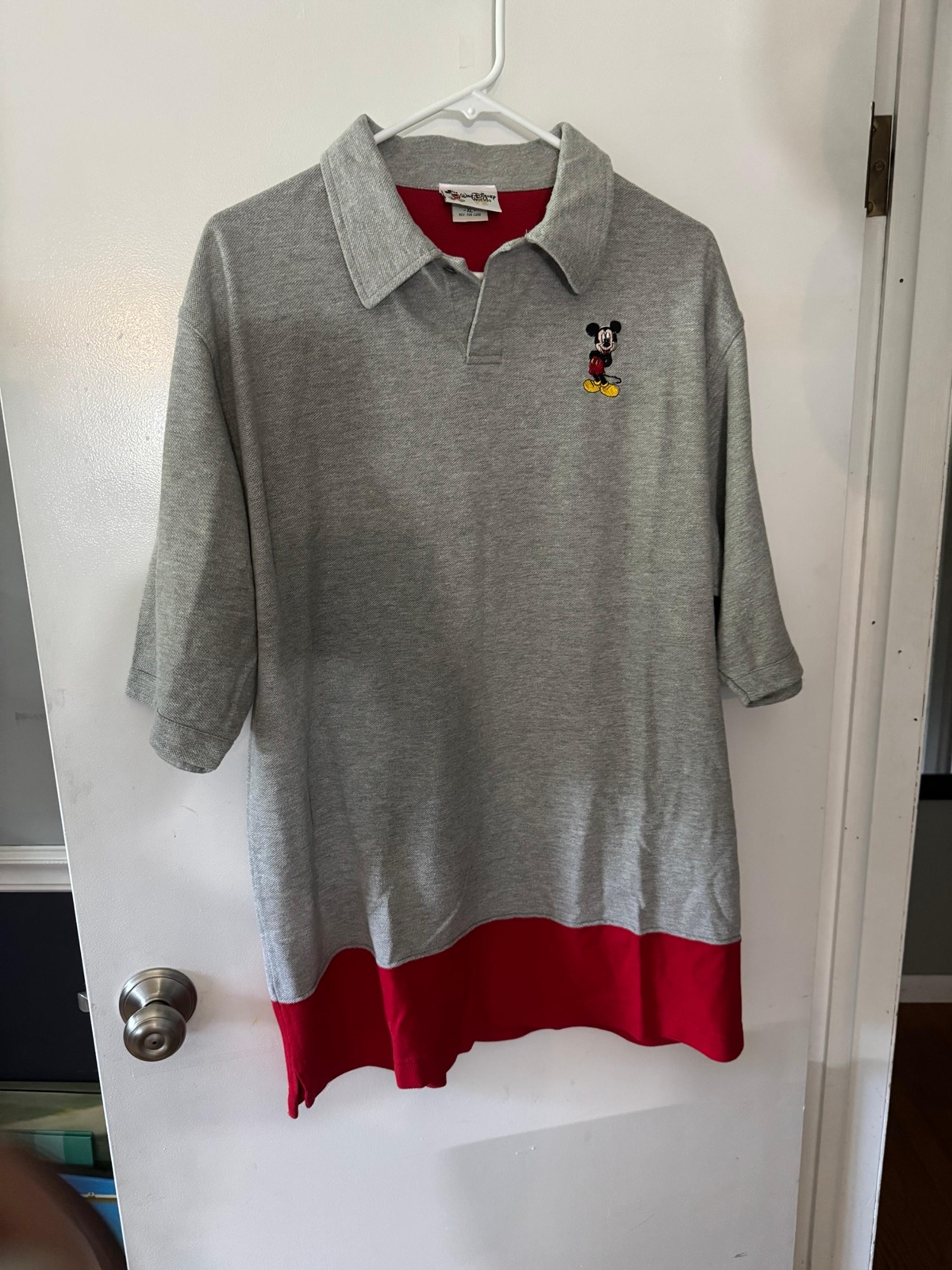 Walt Disney World Men's Polo Shirt Grey Red Mickey Mouse XL Short Sleeve