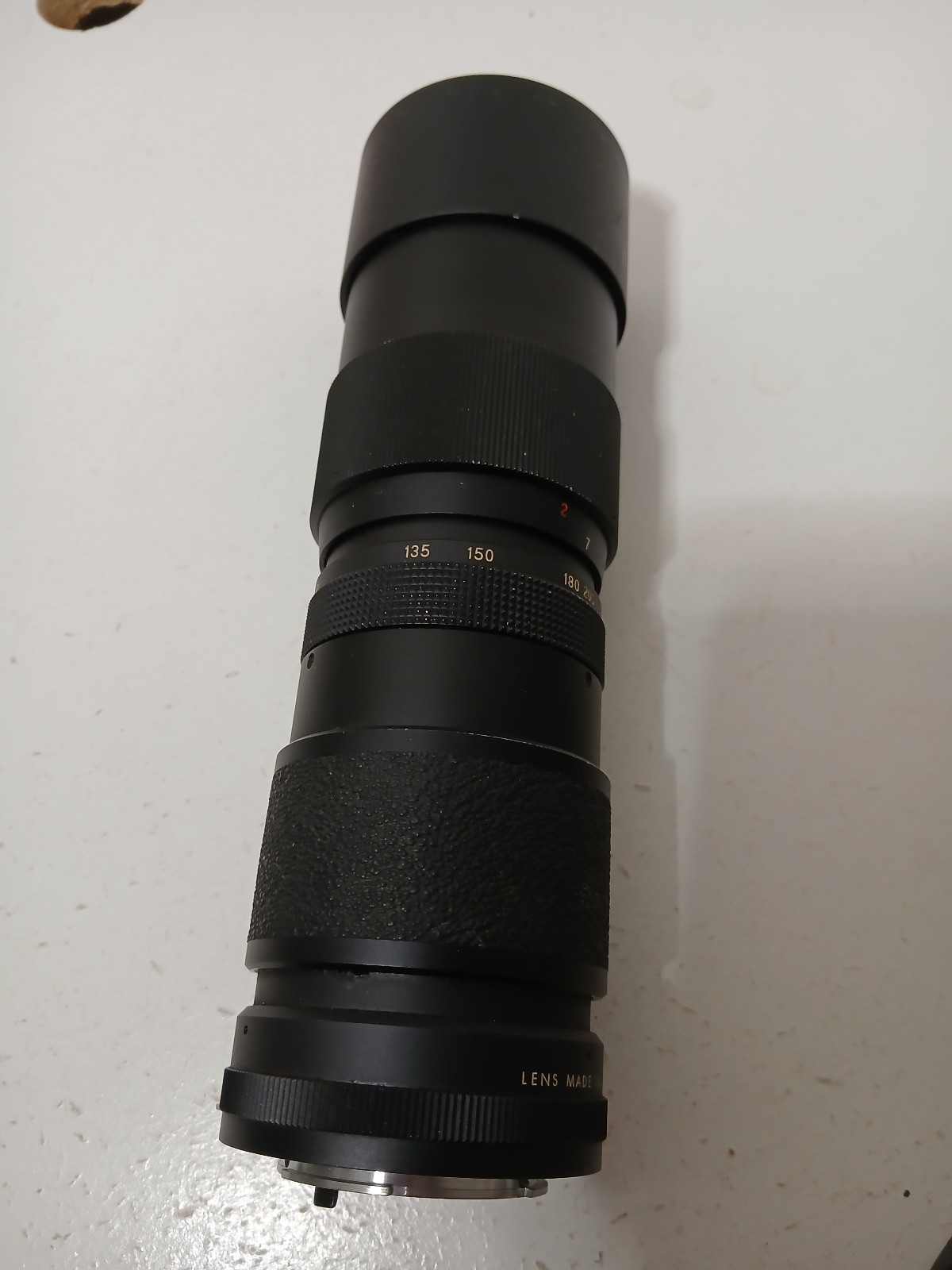 Vivitar Tele - Zoom 85mm-205mm 1:3.8 Auto Camera Lens No. 22909011