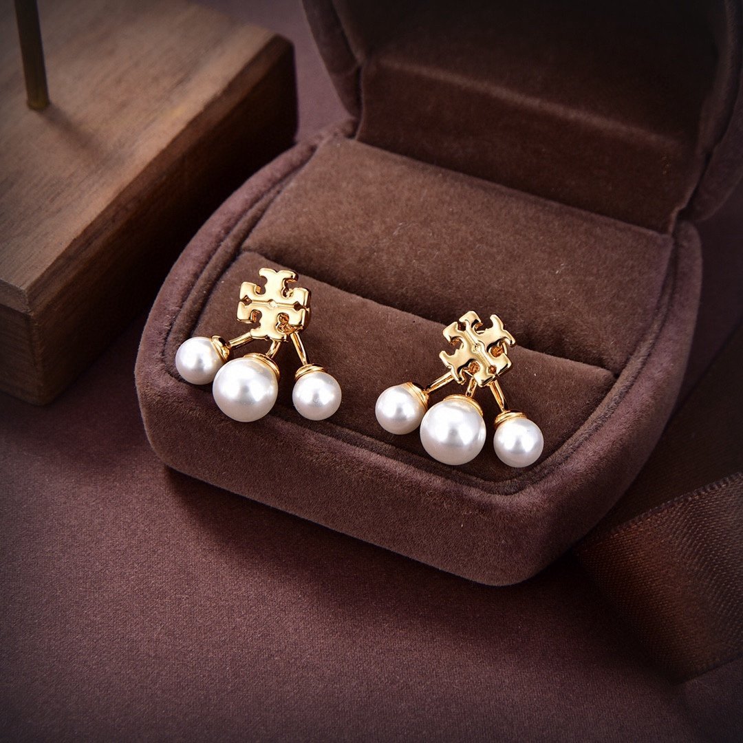 Pearl Earrings