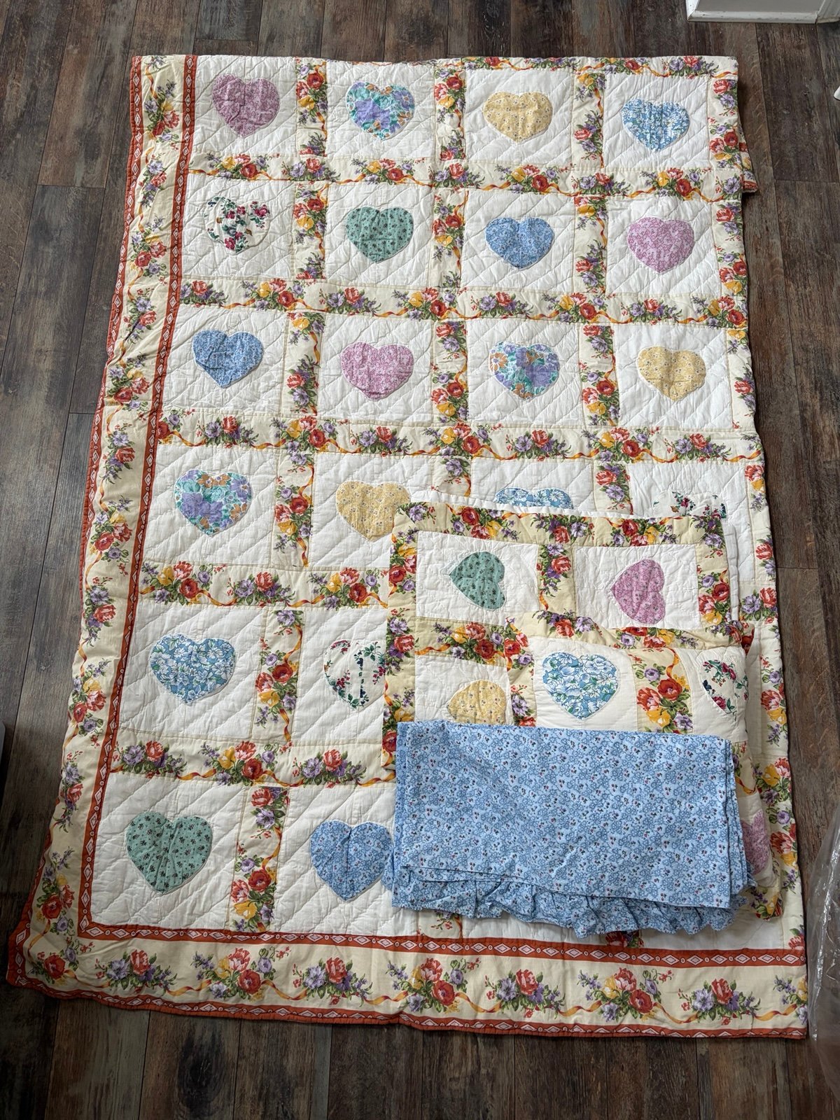 Heart Patchwork King Size Quilt Set