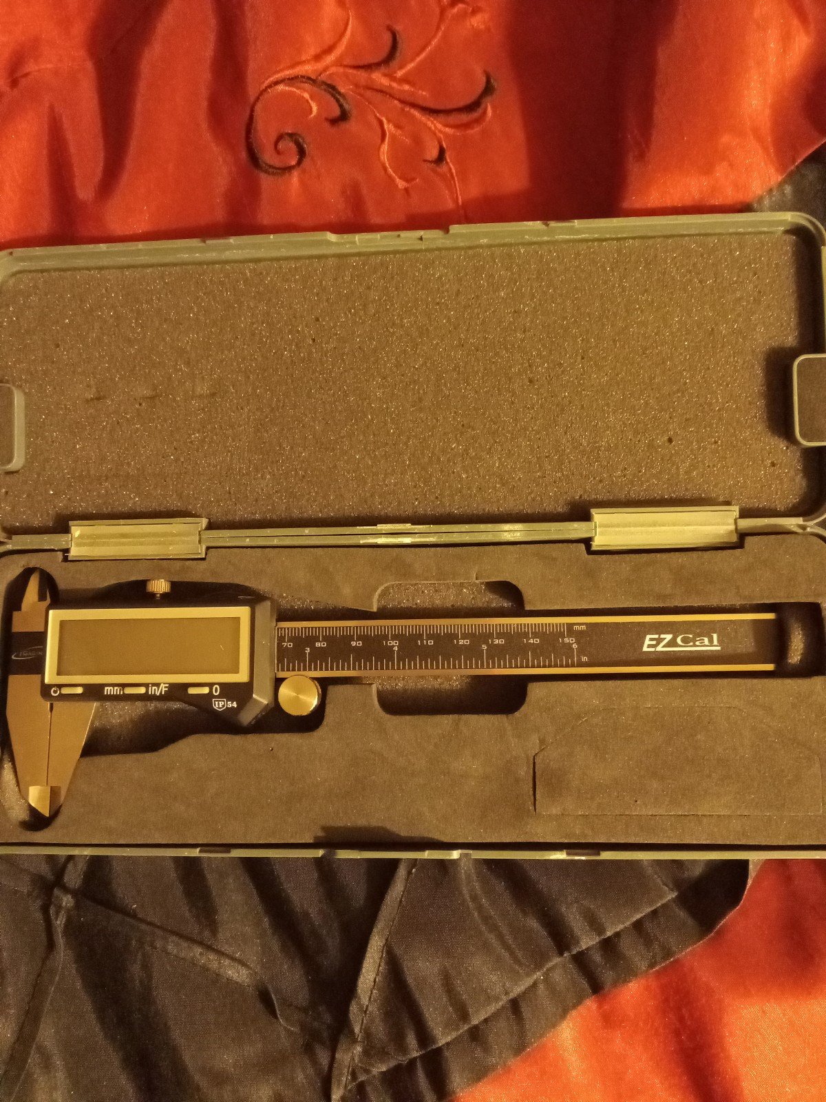 digital caliper