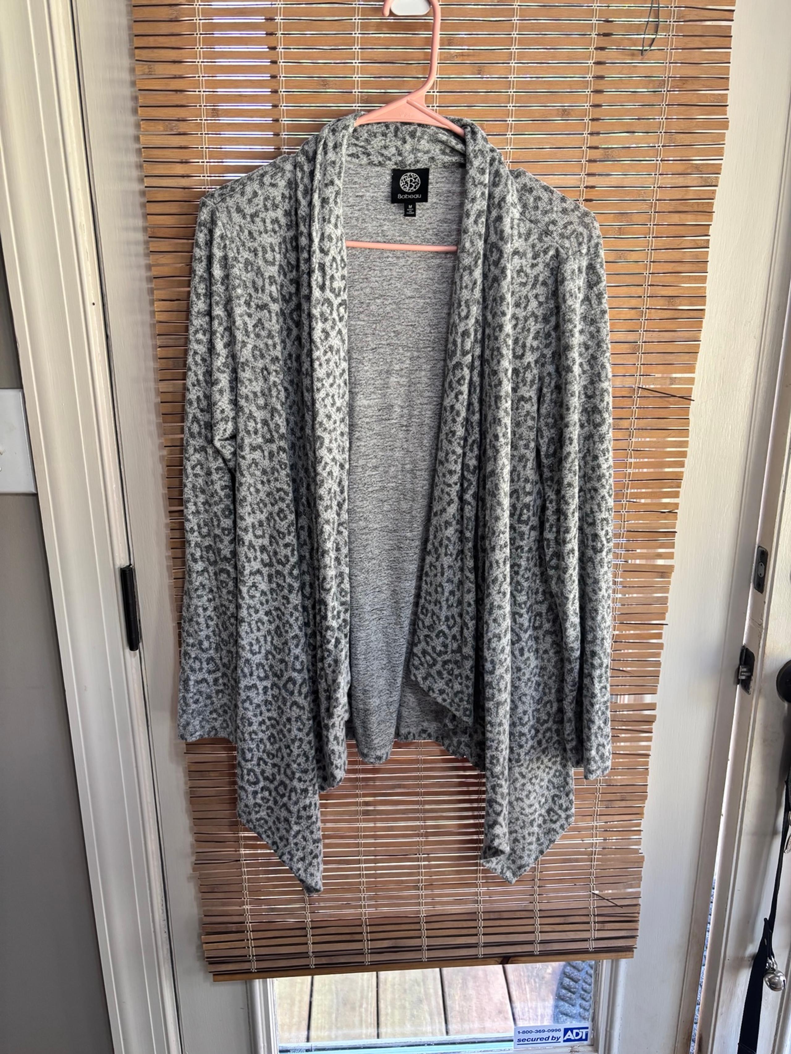 Bobeau Soft Cheetah Grey Shrug Jacket For Women Size Medium Cardigan