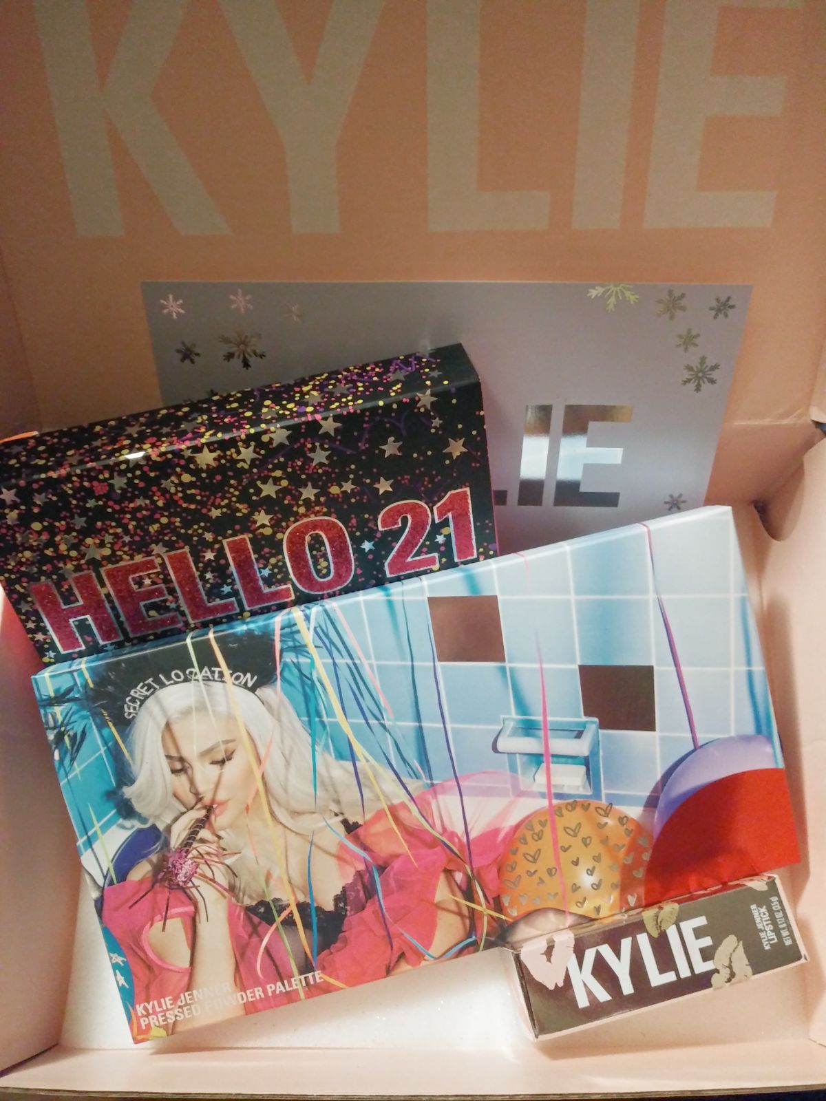 Kylie's First Batch Sipping Pretty BNIB