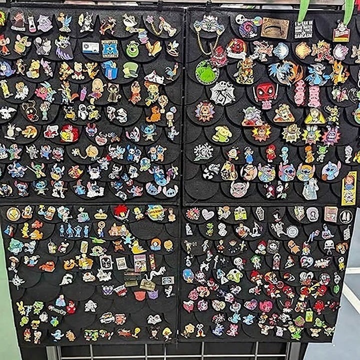 DISNEY PIN TRADING LOT 50, NO DUPLICATES, FREE SHIPPING, 100%Jump Starter , Blue