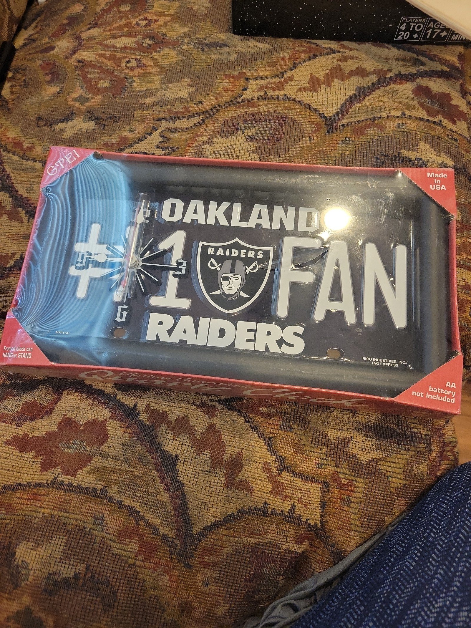 Raiders Fan Clock