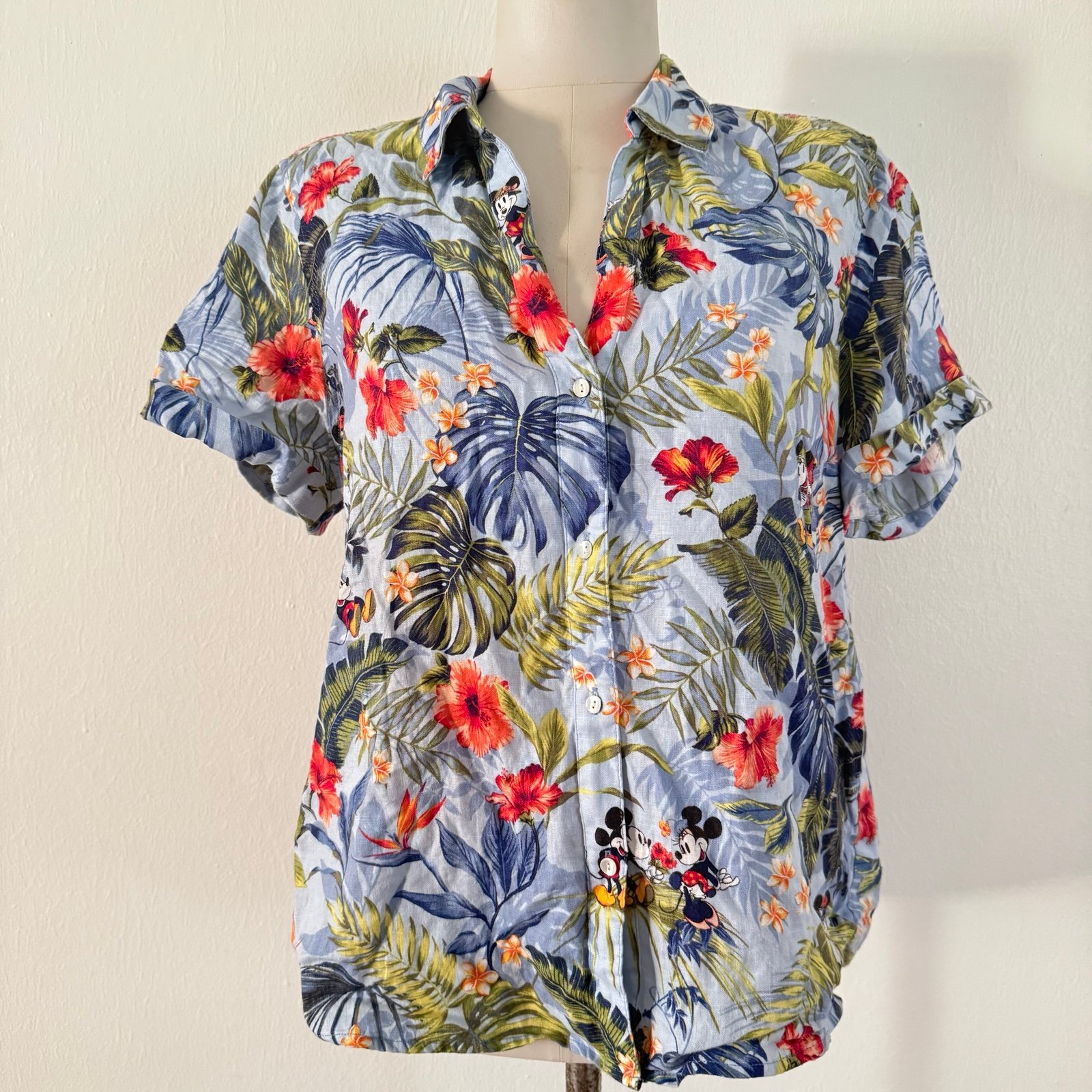 Tommy Bahama Disney Jungle Jubilee Women’s Shirt Sz S Linen Button Up Mickey