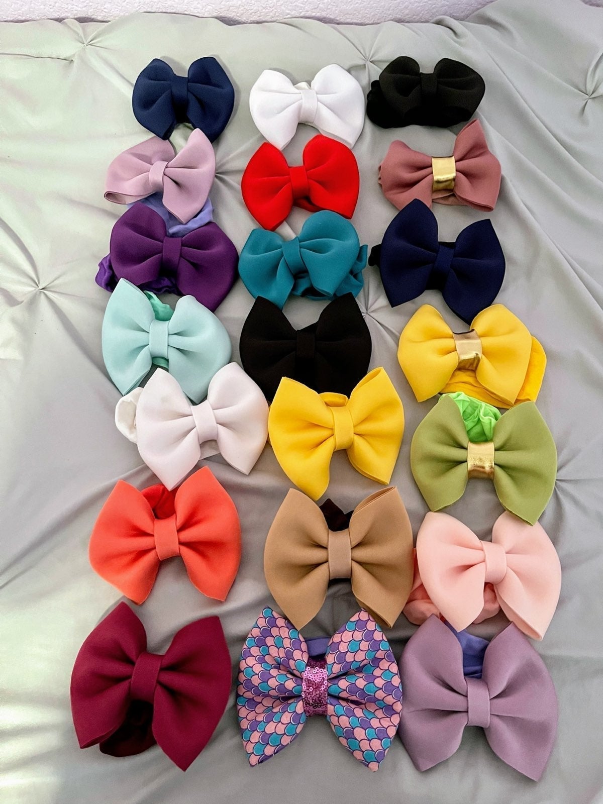 Lot of 34 big bow headbands NEW