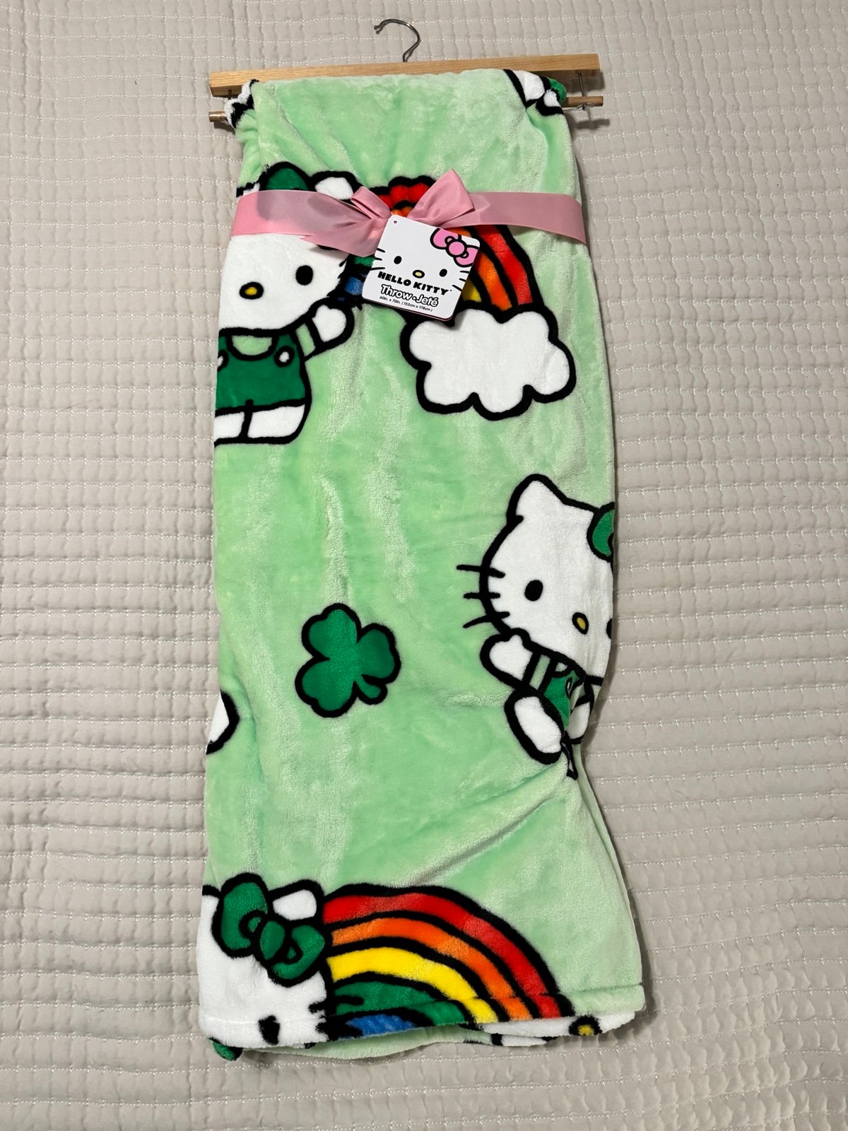 NEW Green Hello Kitty Rainbow St Patrick Day Throw Blanket 60x70