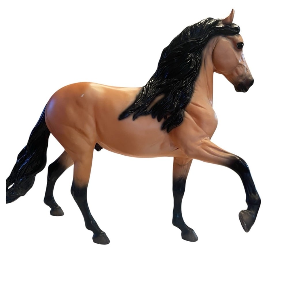 Breyer Horse Causin' A Commotion Peruvian Paso 2003 Collector Traditional