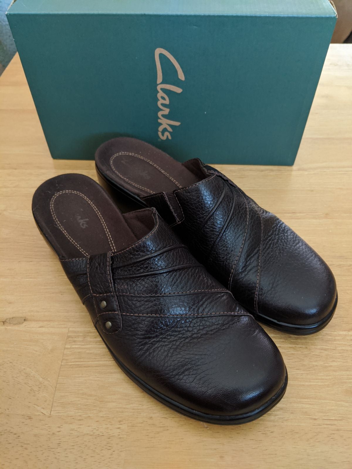 clarks leather mules