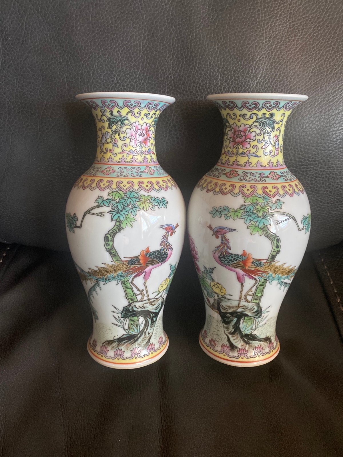 ANTIQUE signed red mark CHINESE famille porcelain VASE