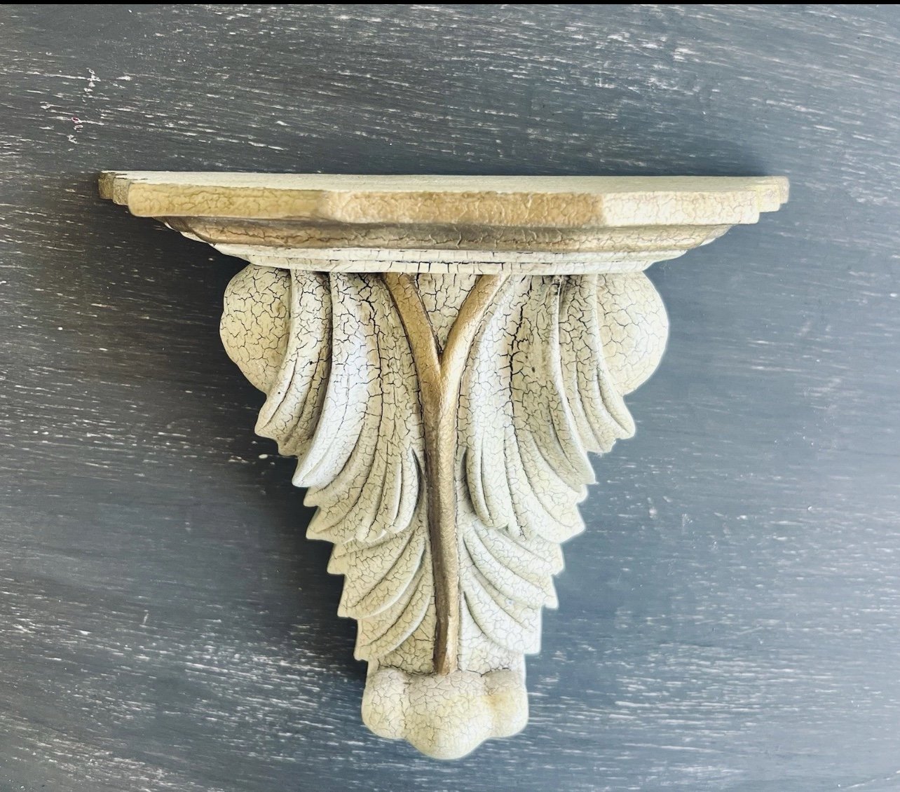 Early Italian Rococo Style Carved Giltwood Wall Bracket Wall Corbel Wall Shelf