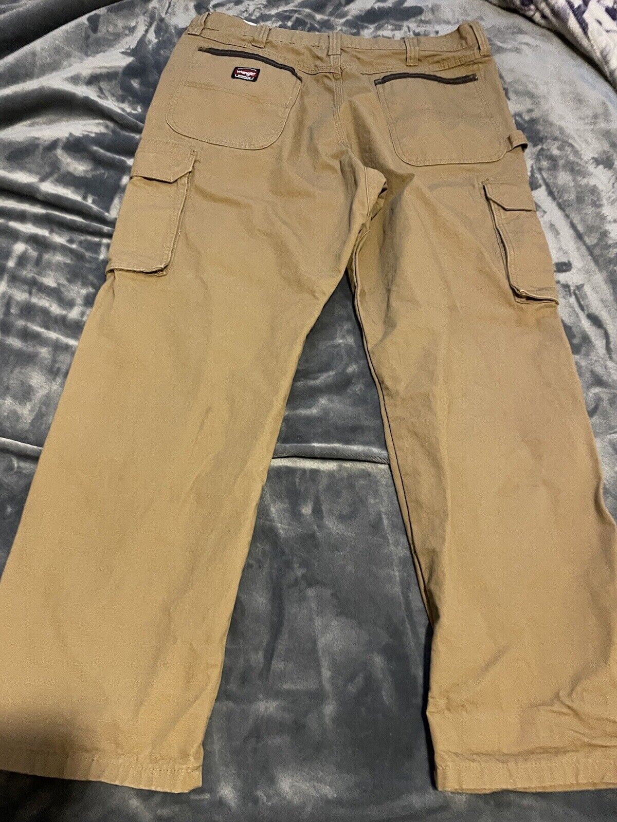 Wrangler Men's Outdoor Series Care307 Cargo Pants Khaki 40x32 100% Cotton EUC