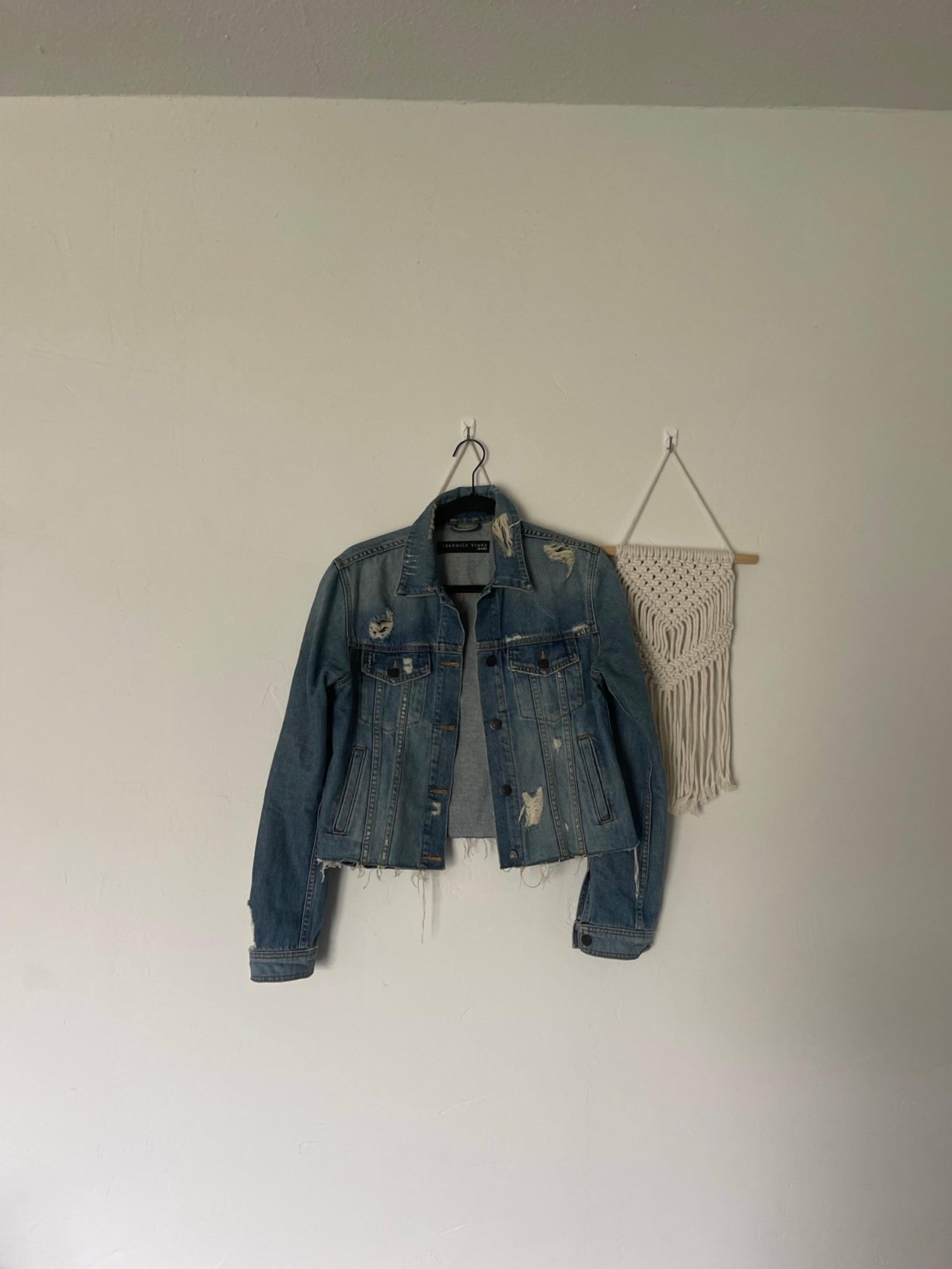 Veronica Beard Distressed Denim Raw Hem Button down jacket