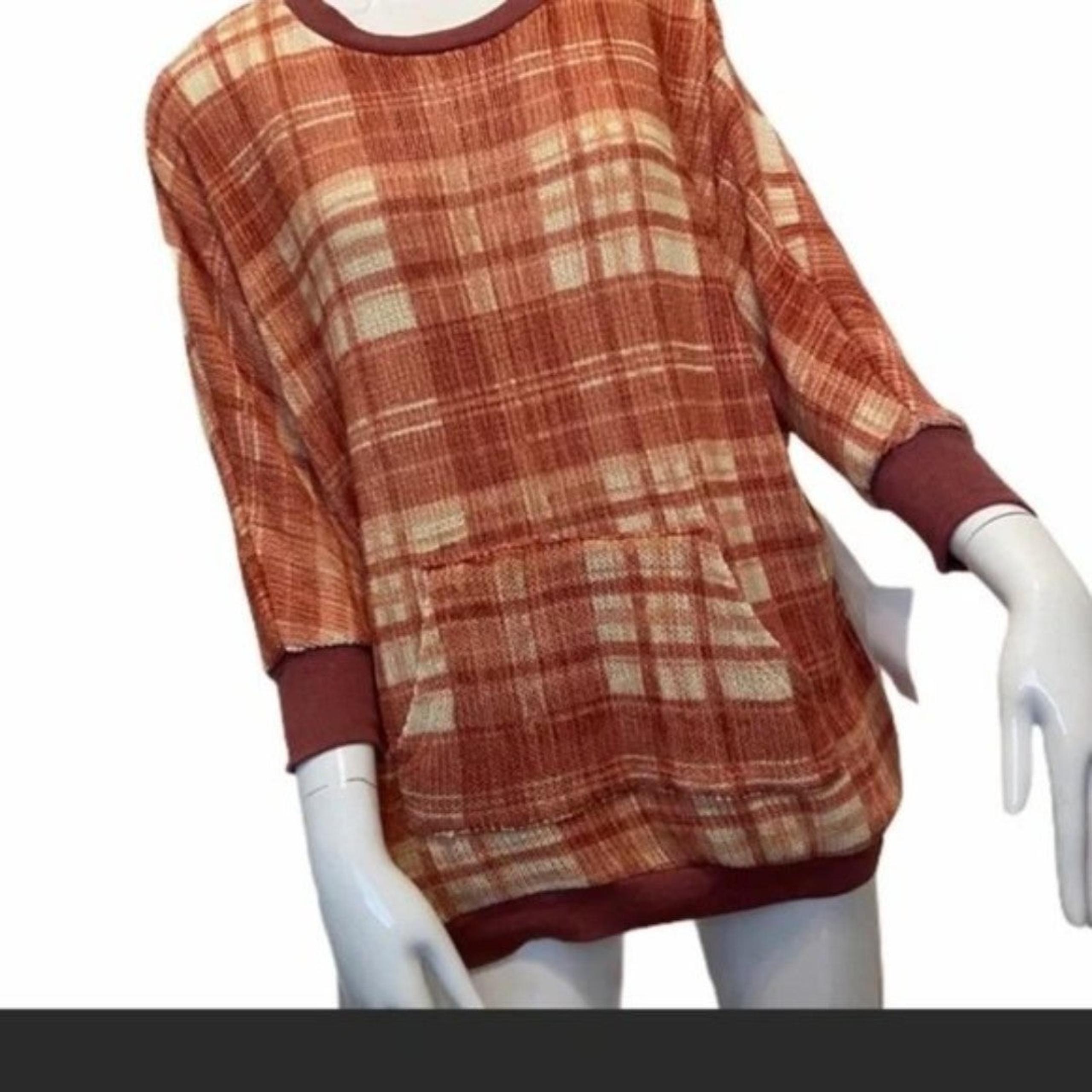 NWT Checkered Red White Pocket Sweater Top. Size Medium. - Taylor & Sage