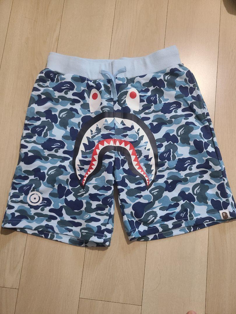 A BATHING APE SHARK shorts L
