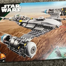 Lego Star Wars Mandalorian N-1 star fighter