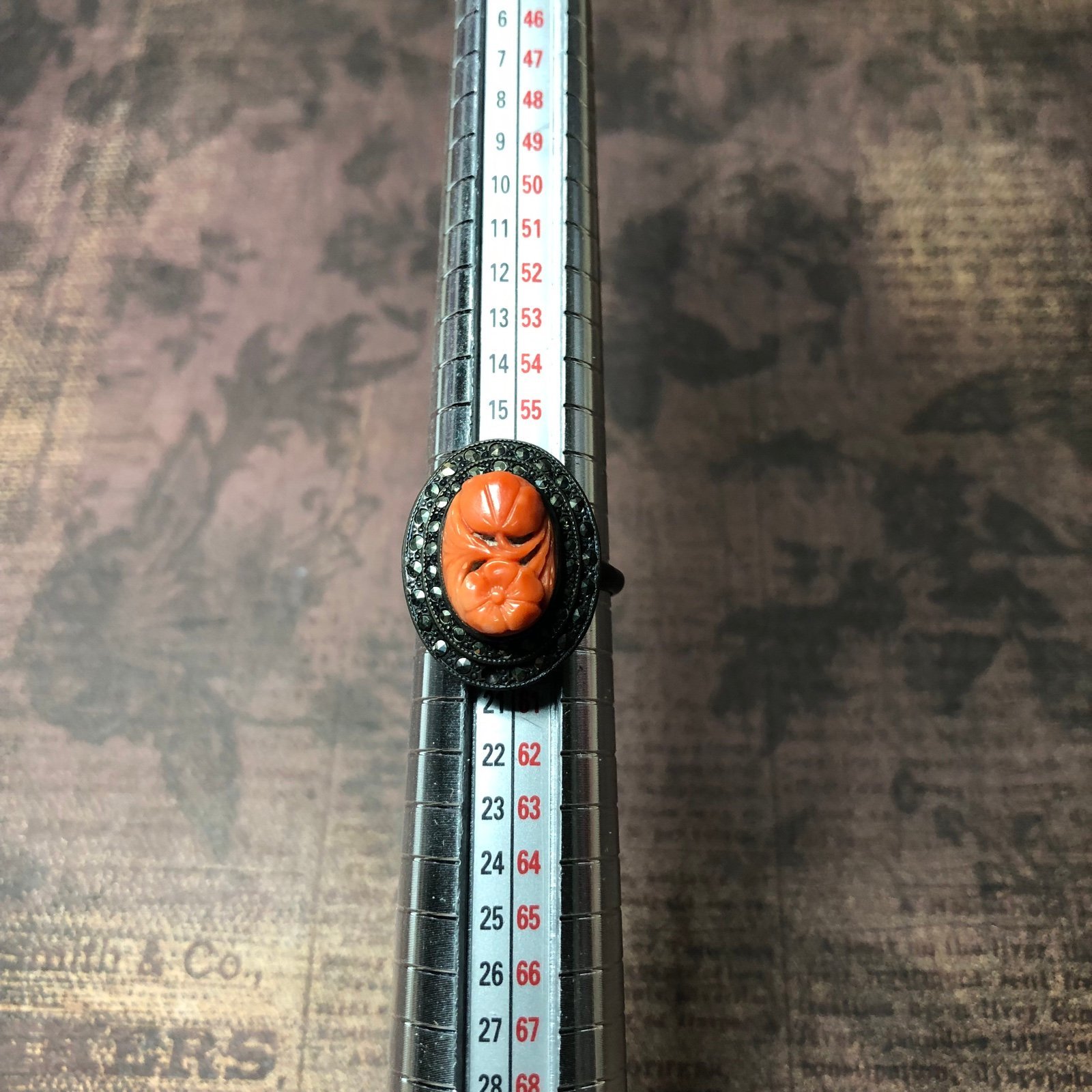 Vintage Art Deco Floral Carved Coral Cameo Ring Womens Size 8.5