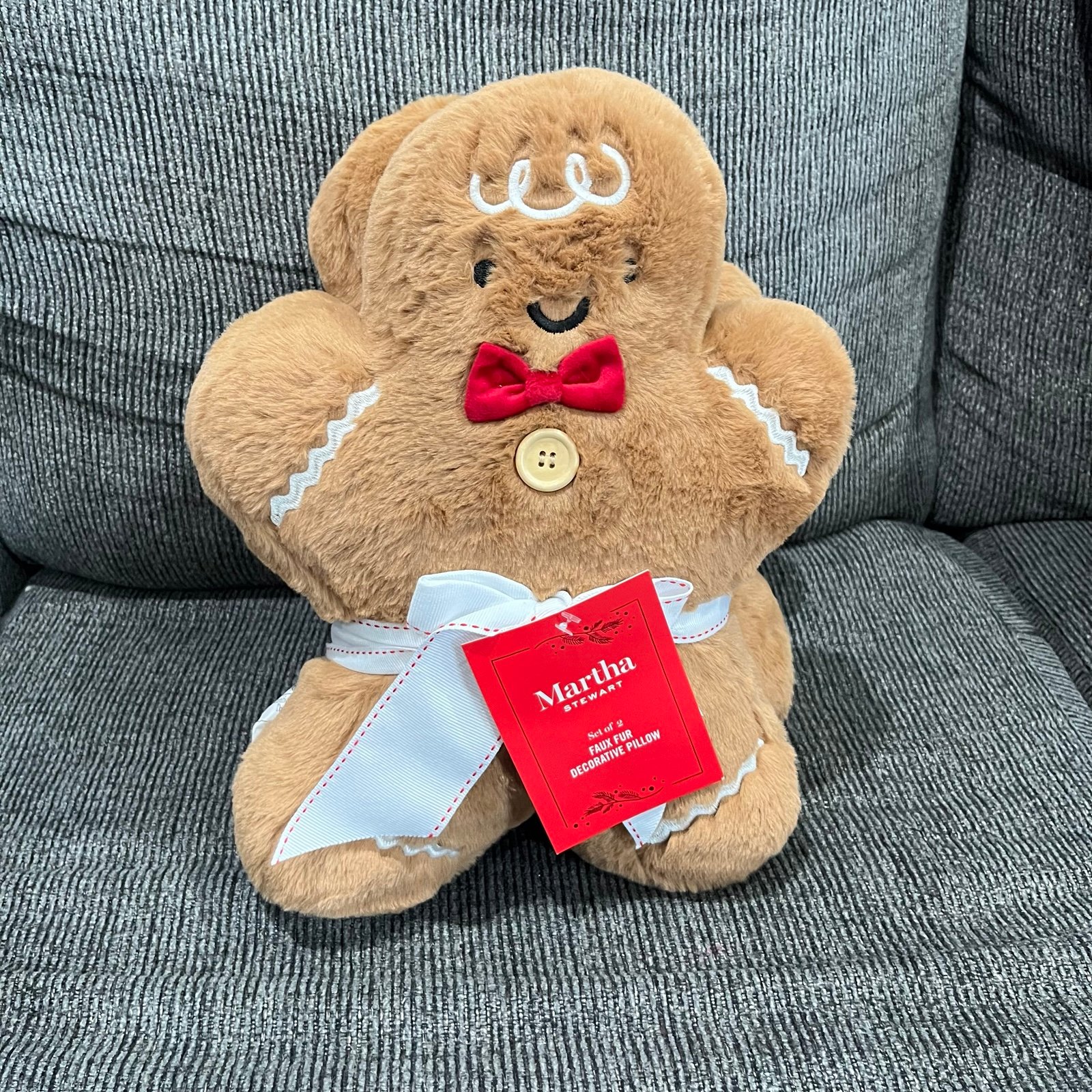 Martha Stewart Christmas Gingerbread Set 2 Decorative Pillow