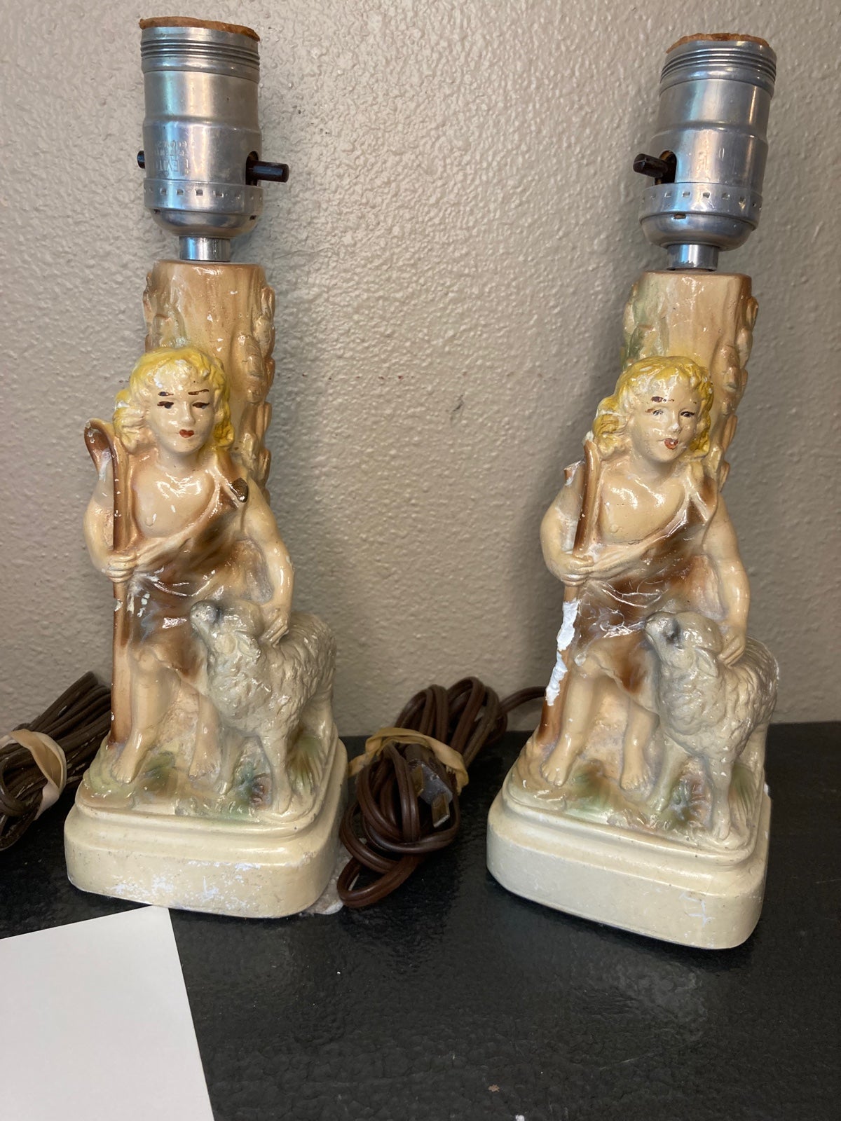 Vintage chalkwear lamps