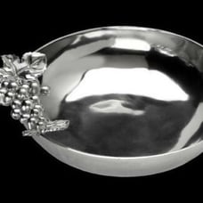 New Arthur court Design Roman Grape Bowl Large 3D Grape Design 13.5 NIB