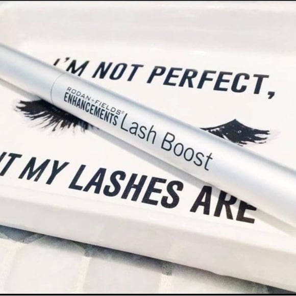 Rodan & Fields NIB FLASH SALE brand new Lashboost