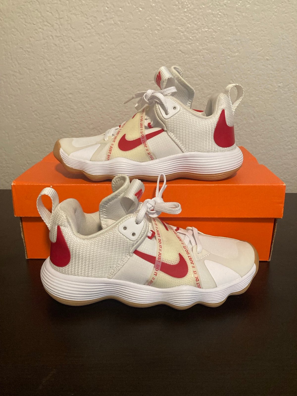 Nike React Hyperset Women Volleyball Gum Shoes Size 5.5