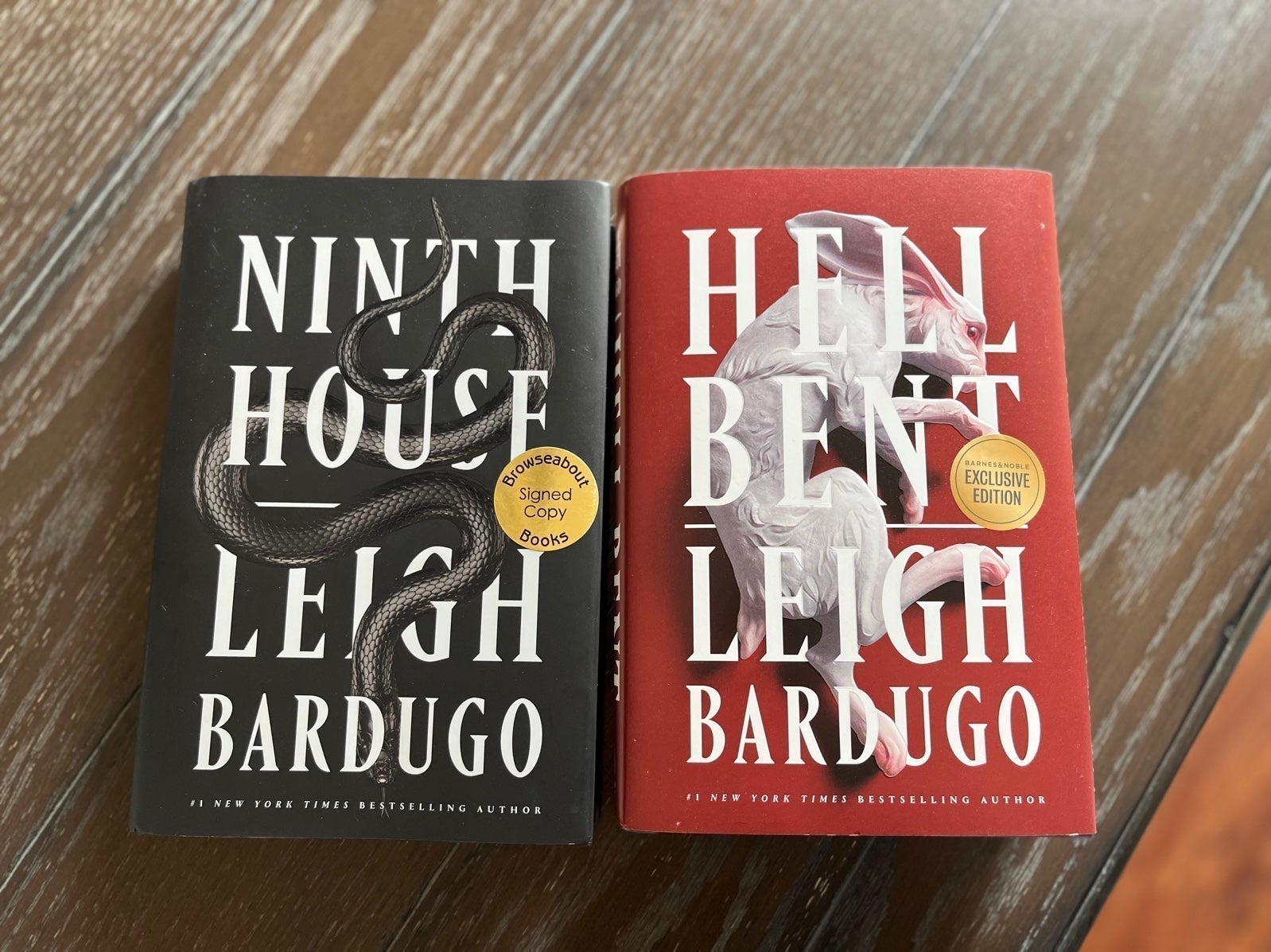 SIGNED! 1/1 Ninth House and Hell Bent + art print