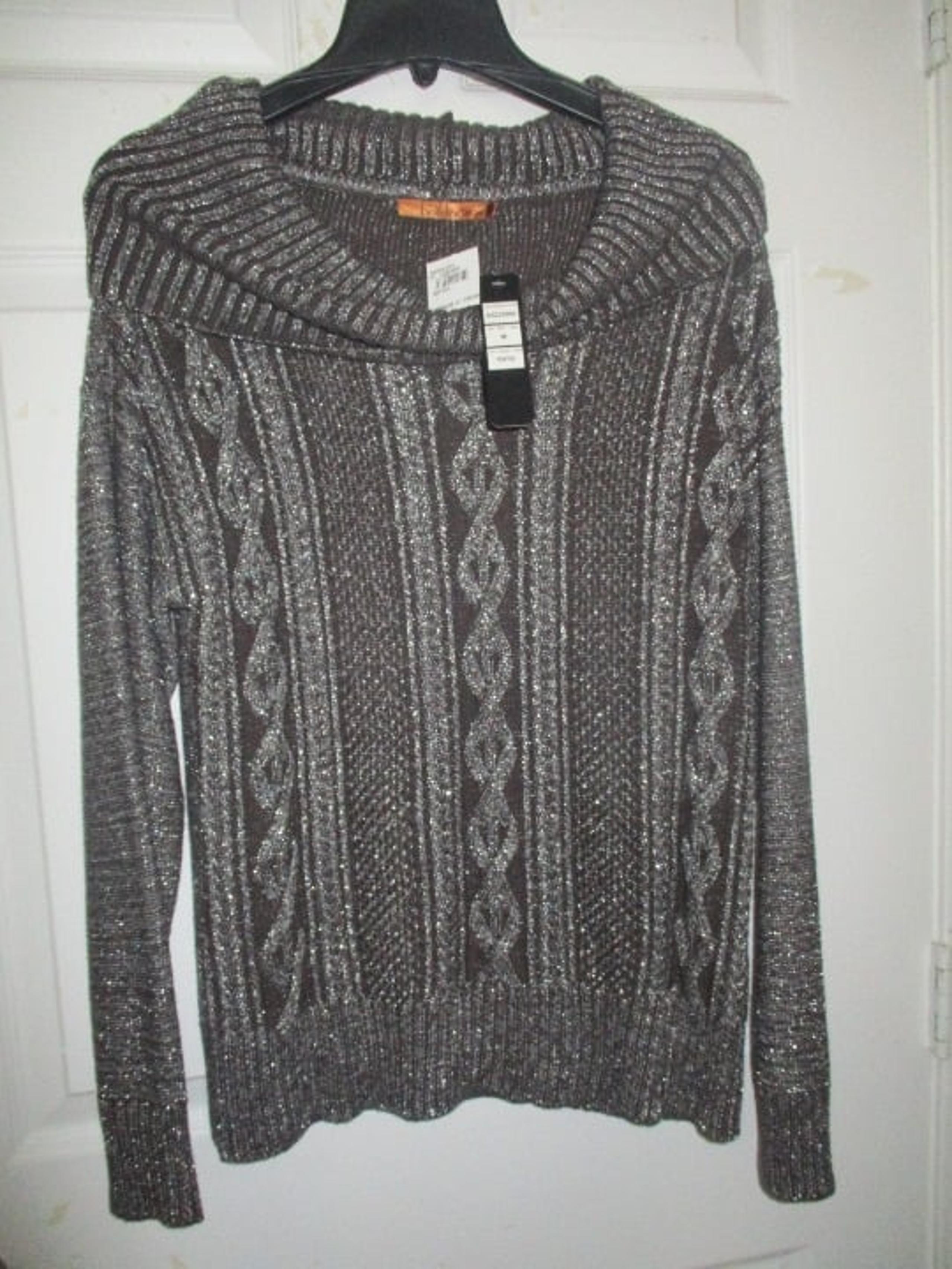 Belldini Cowl Neck Sweater Size Medium