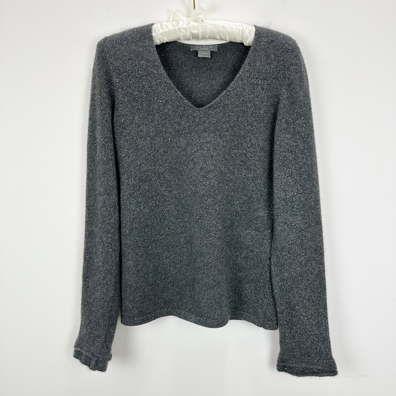 Ann Taylor Cashmere Sweater Long Sleeve Metallic Gray Classic Minimalist XS