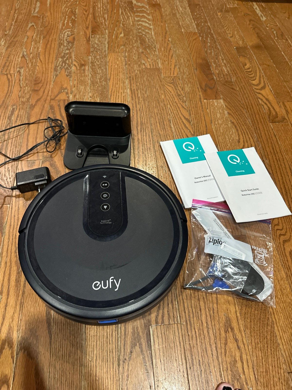 Eufy robo vac 25C  and all accessories