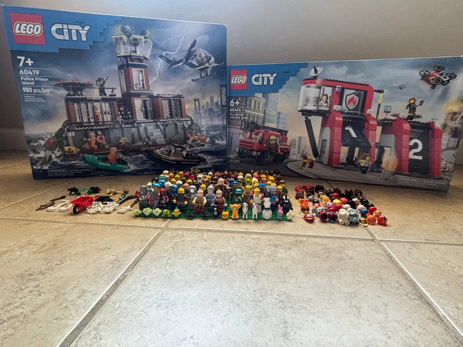 Huge Lego City Police, Fire Set lot New and Sealed With 235 Minifigures