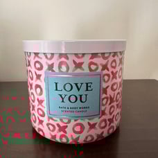 Bath and Body Works Love You XOXO Flower Shop Valentine's Day Candle