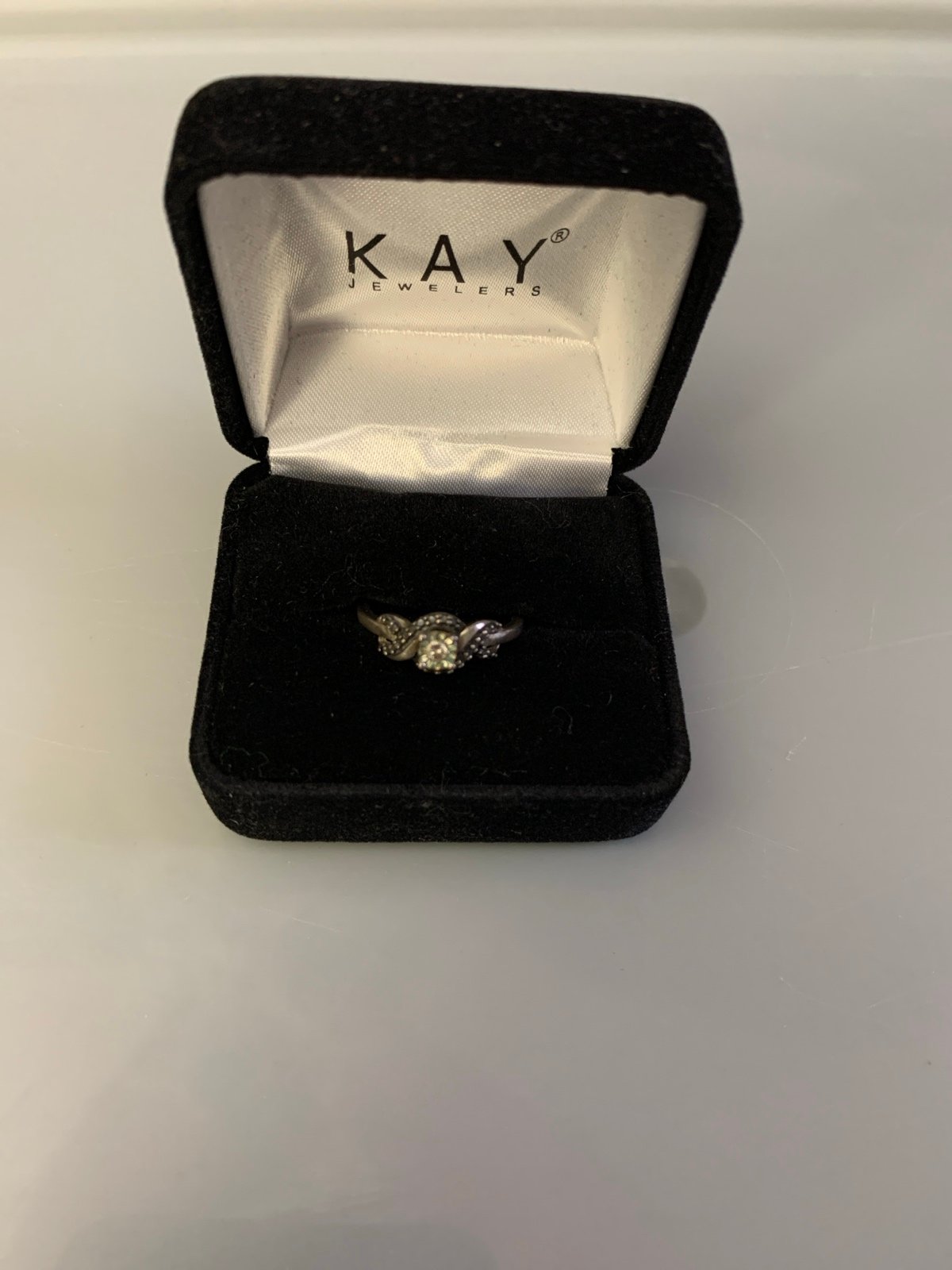 Kay jewelers antique Diamond ring 1 ct Diamond set in sterling size 7 1/2