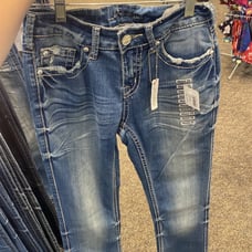 Buckle jeans for women