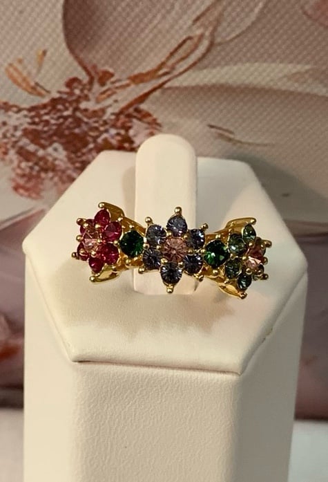 Joan Rivers Blossoming Beauty Ring. Size 10.
