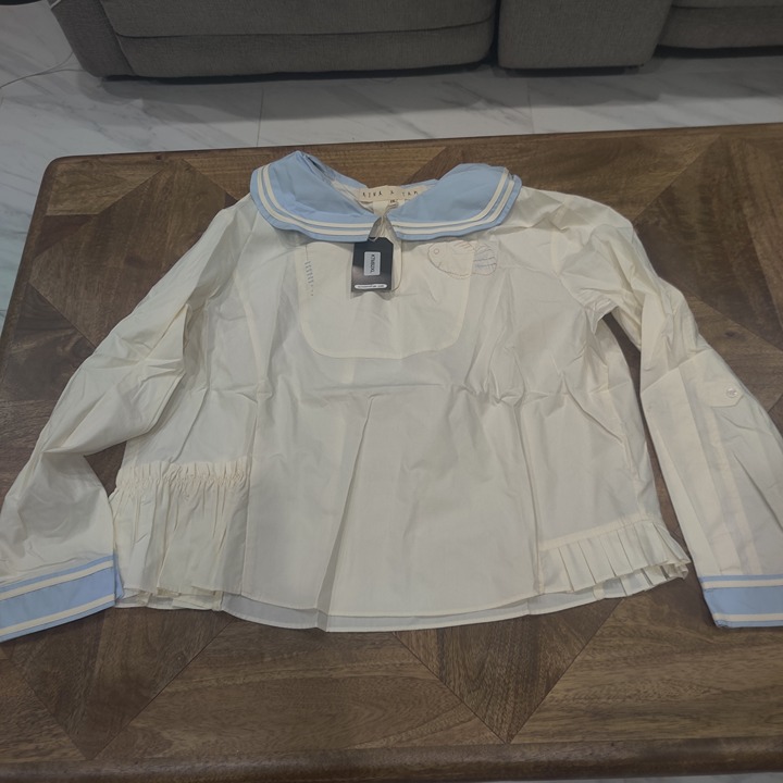 Kina and Tam embroidered top size XXL New