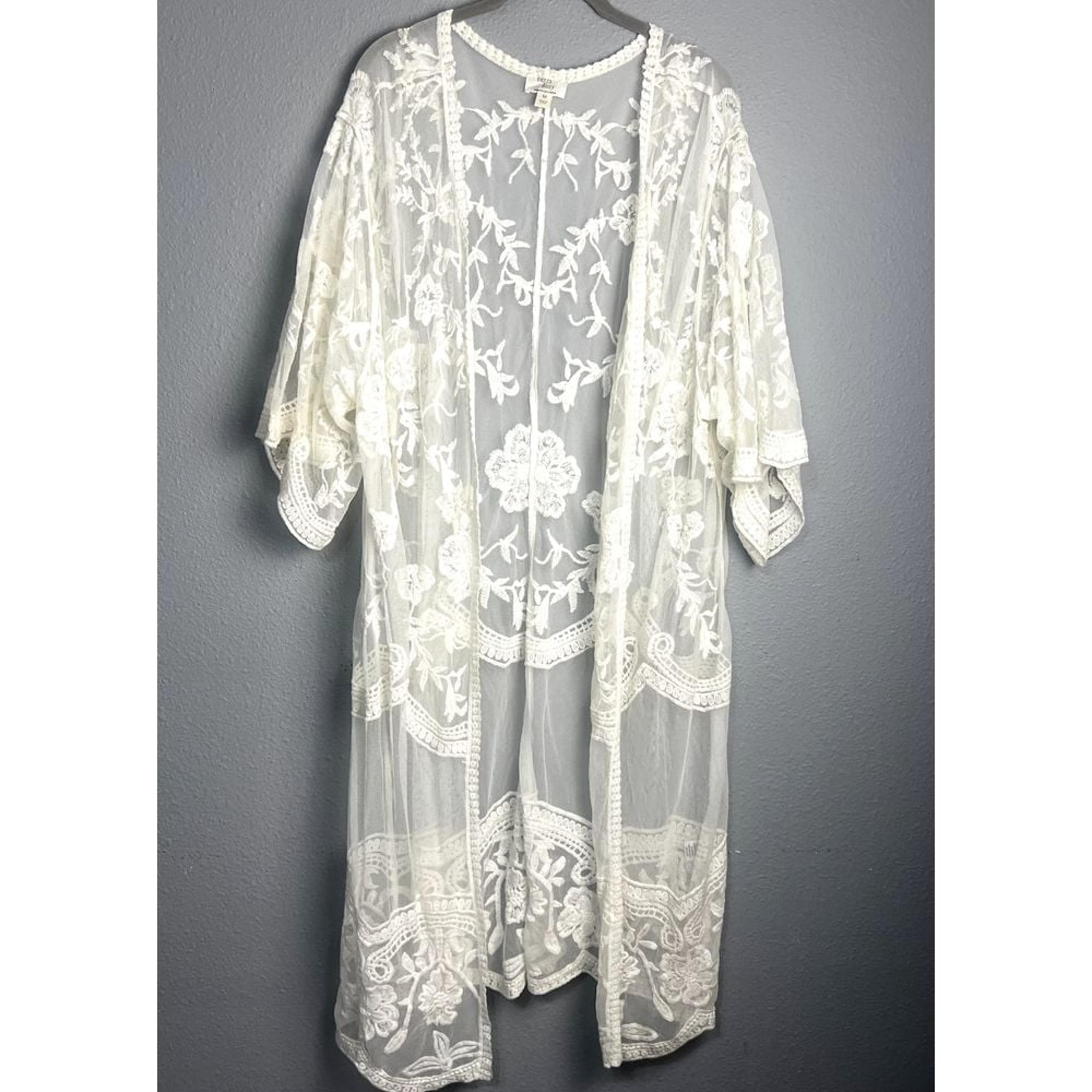 The Buckle Dizzy Lizzy Lace Embroidered Duster Kimono Boho Size M Cream Flyaway