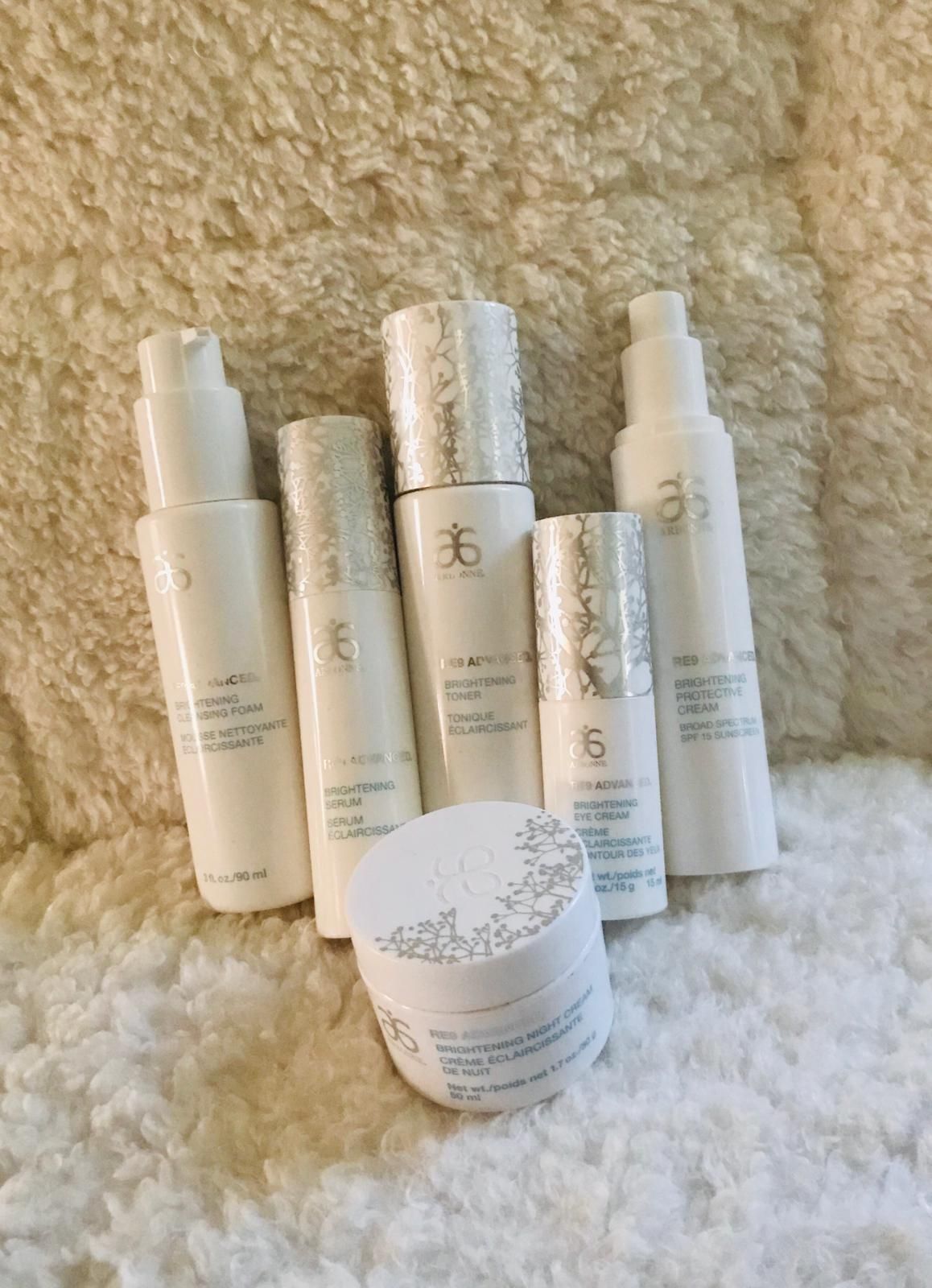 Arbonne skincare set NEW & BRIGHTENING A