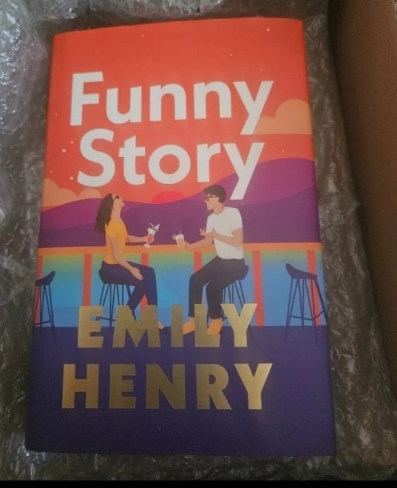 Funny Story by Emily Henry Illumicrate special Edition - detail