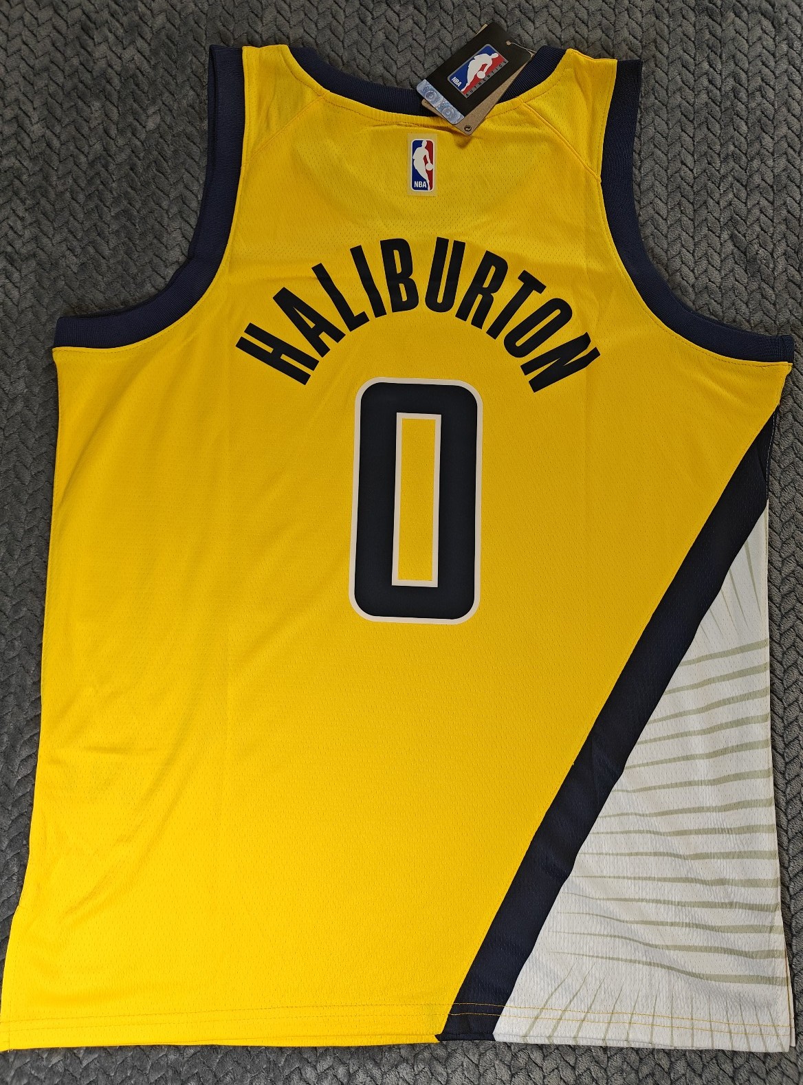 TYRESE HALIBURTON #0 Indiana Pacers Jersey Size Large