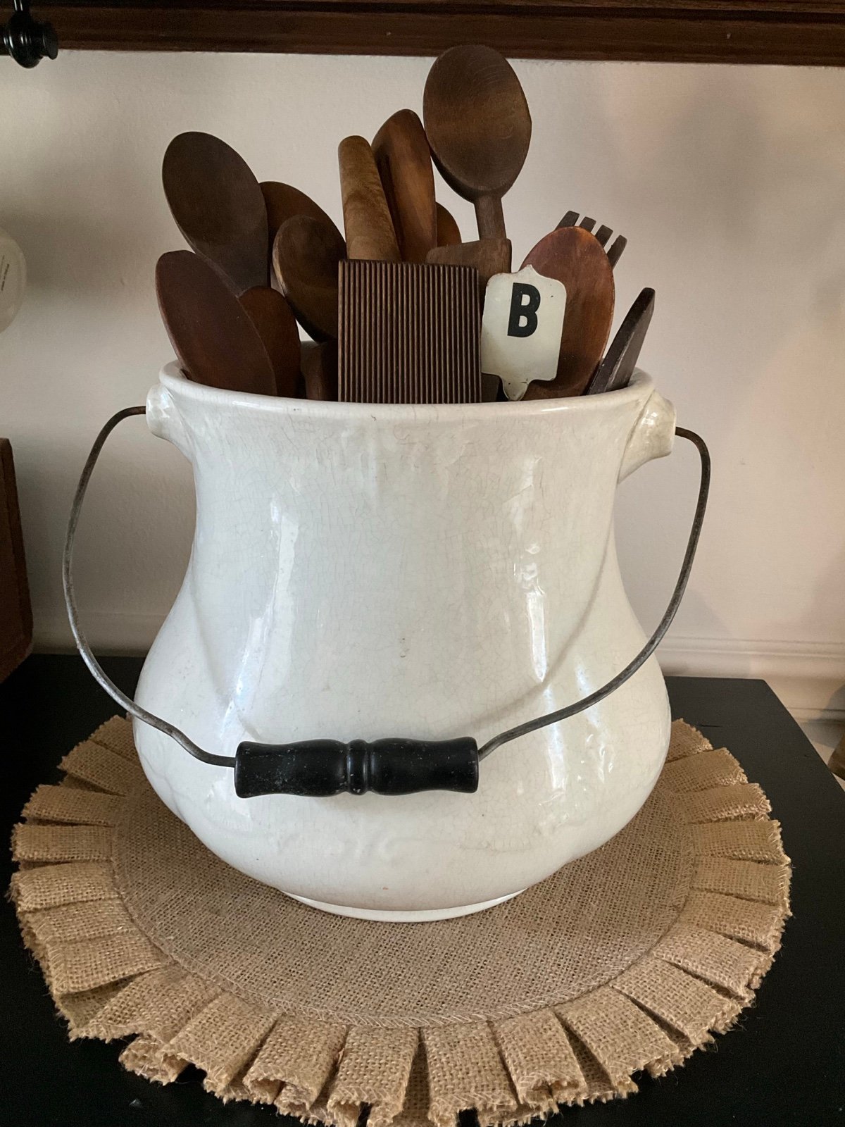 Very large ironstone crazed and slightly stained slop pot