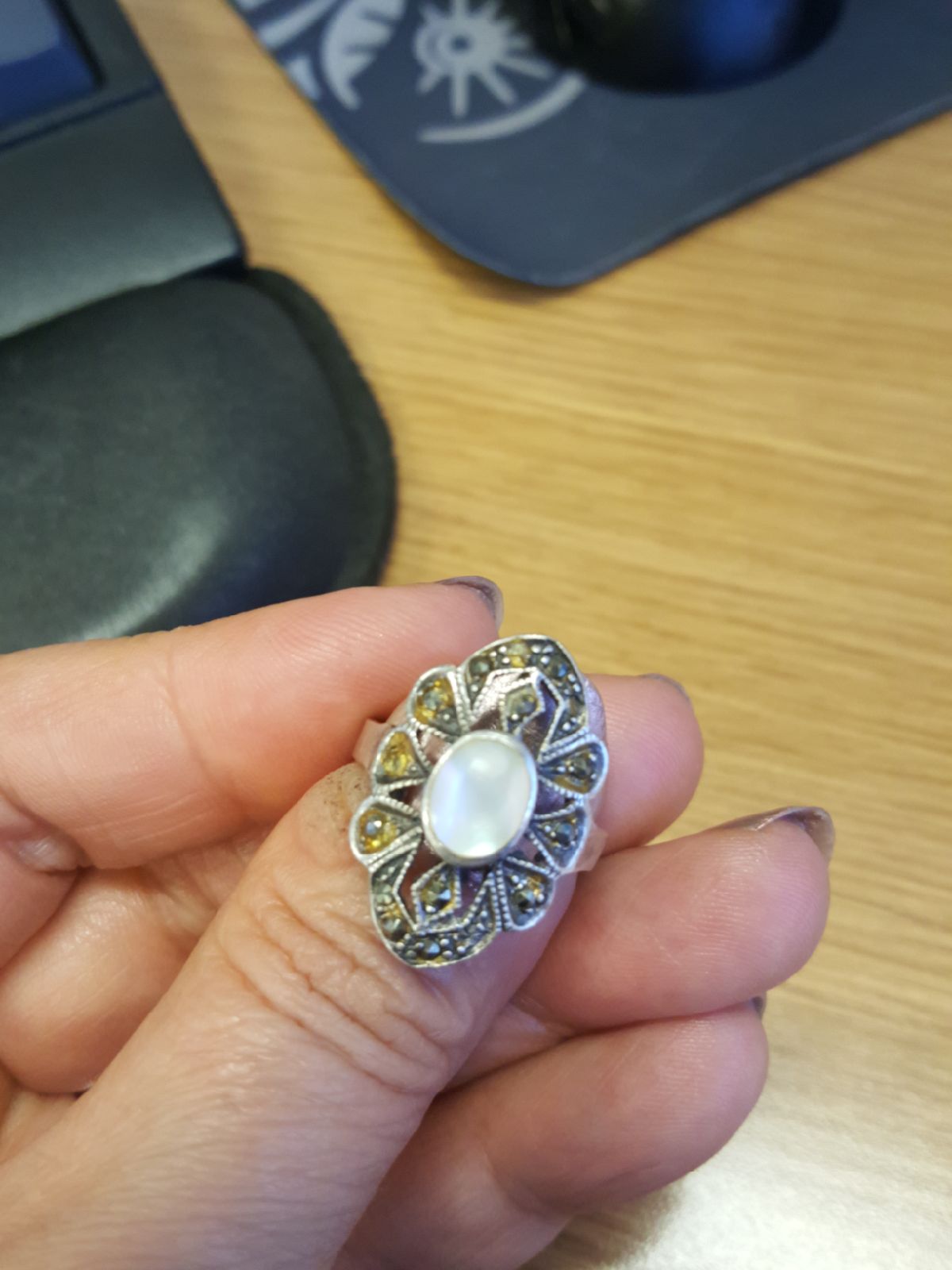 Beautiful silver vintage moonstone ring