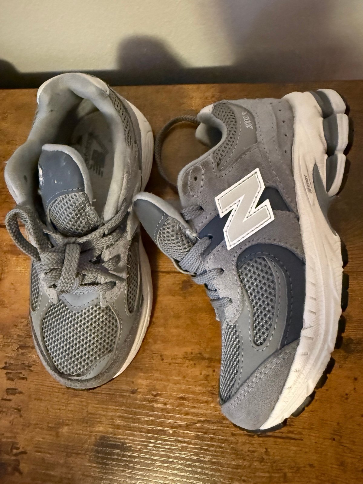 2 New Balance & vans size 11