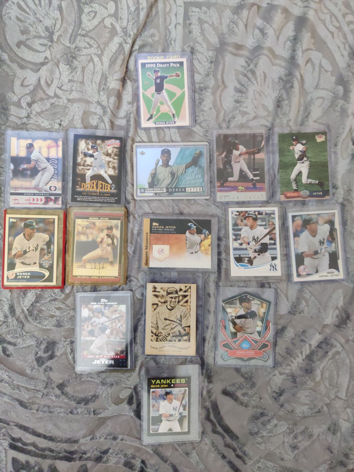 Derek Jeter Lot of 15 cards