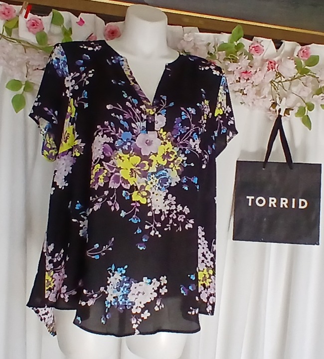 Torrid Floral Print Blouse Size 2