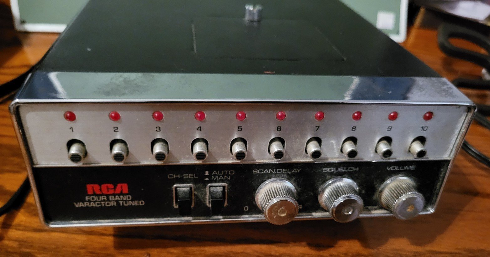 Vtge RCA 16S400 4 Four Band Scan Aire Scanner 10 Channels With Manual Bracket