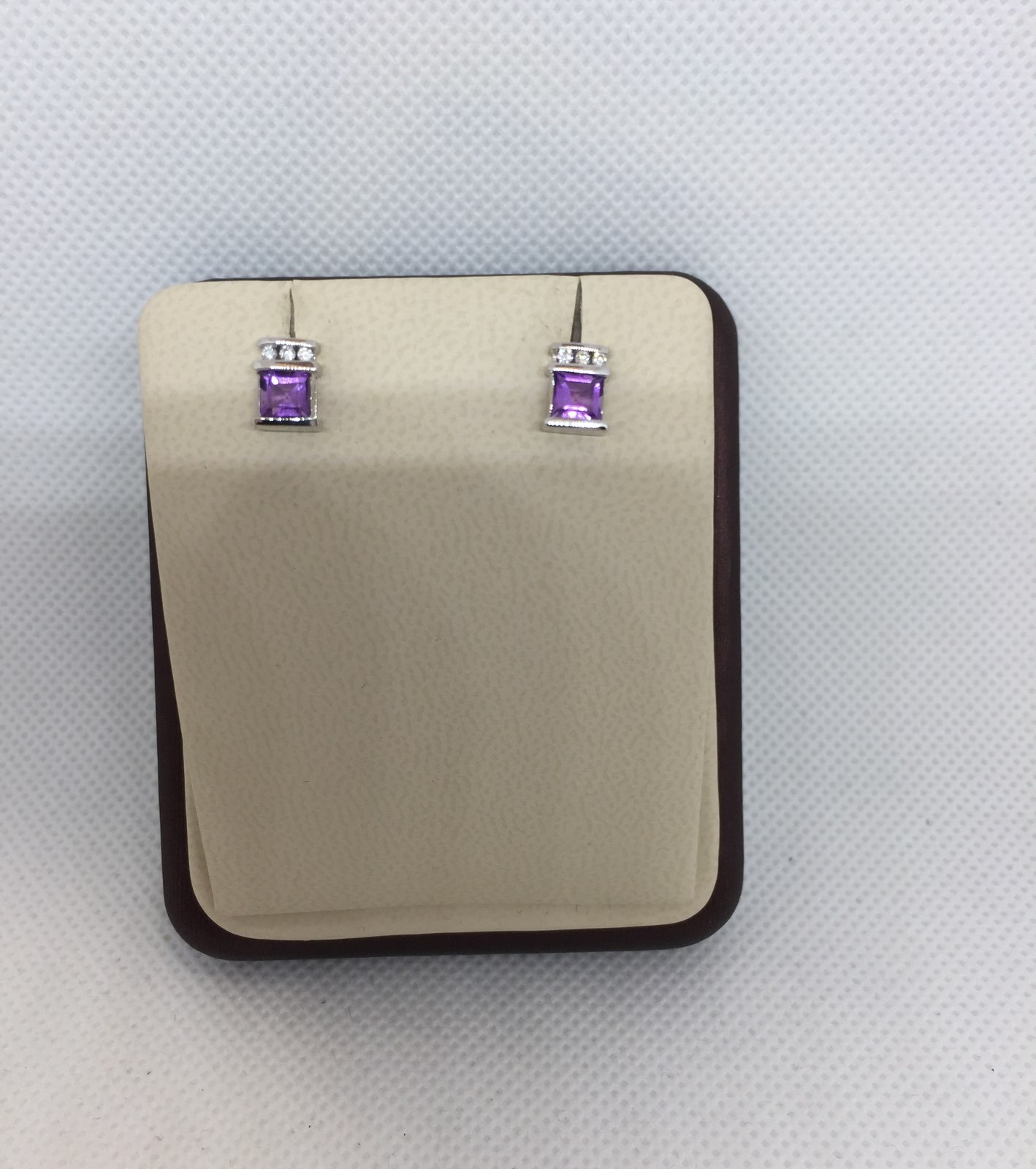 10 K W Natural Amethyst diamond Earrings