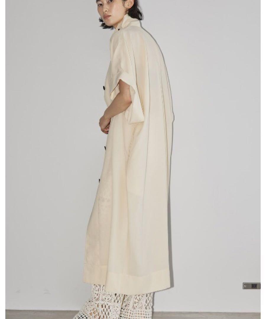 Brand New Unused ✳︎ TODAYFUL Half Sleeve Coo Coo Coat 38 CRM
